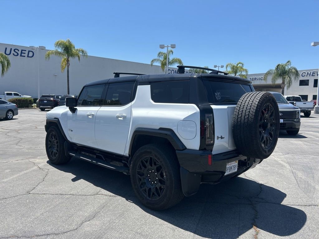 Used 2024 GMC Hummer EV 2X w/ LPO, Roof Cross Rail Package AWD/4WD image 8