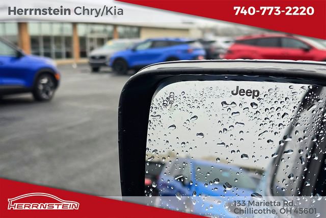 Used 2021 Jeep Renegade Trailhawk w/ Sun & Sound Group image 35