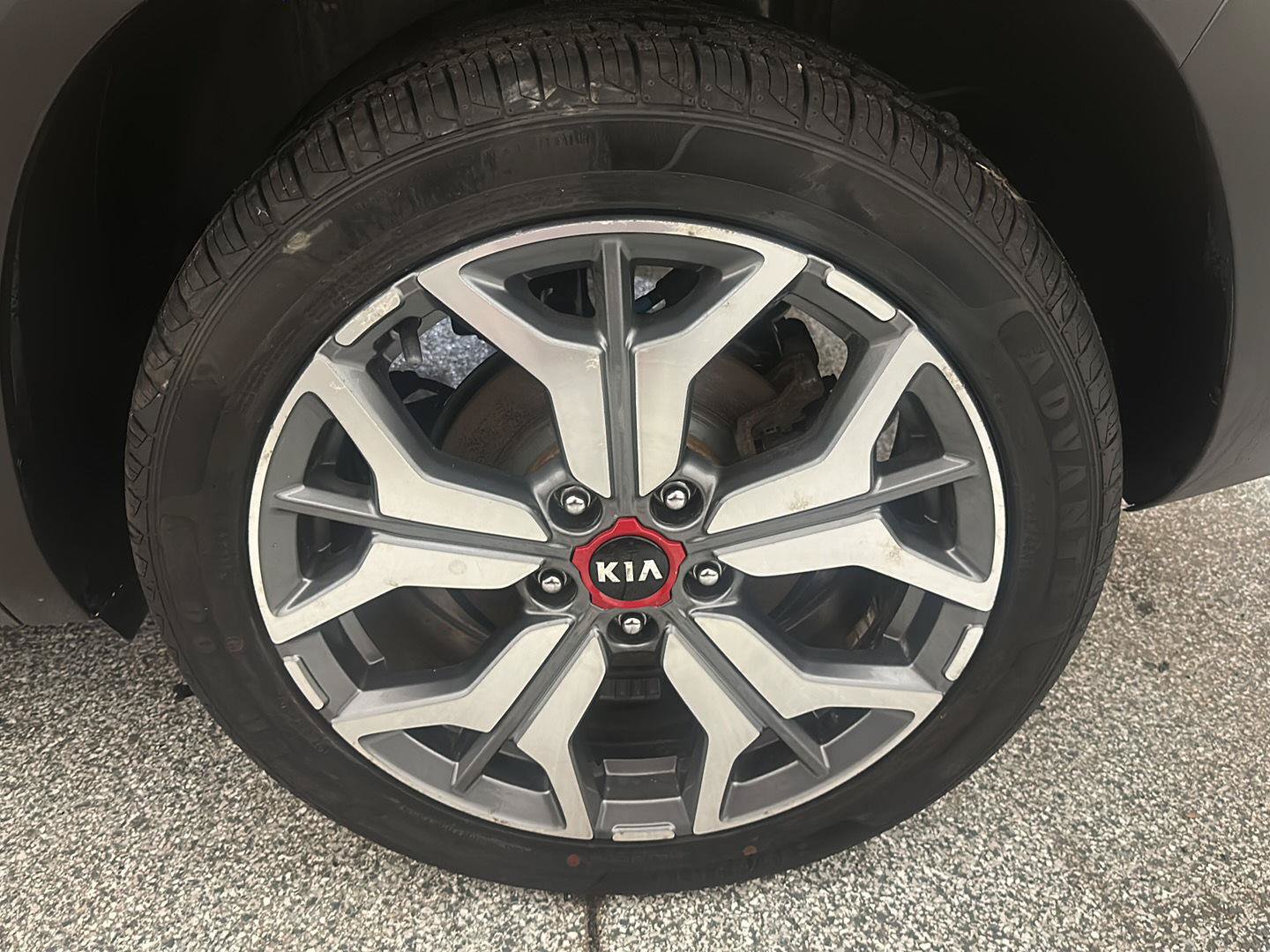 Used 2021 Kia Seltos SX w/ SX Sunroof Package AWD/4WD image 11