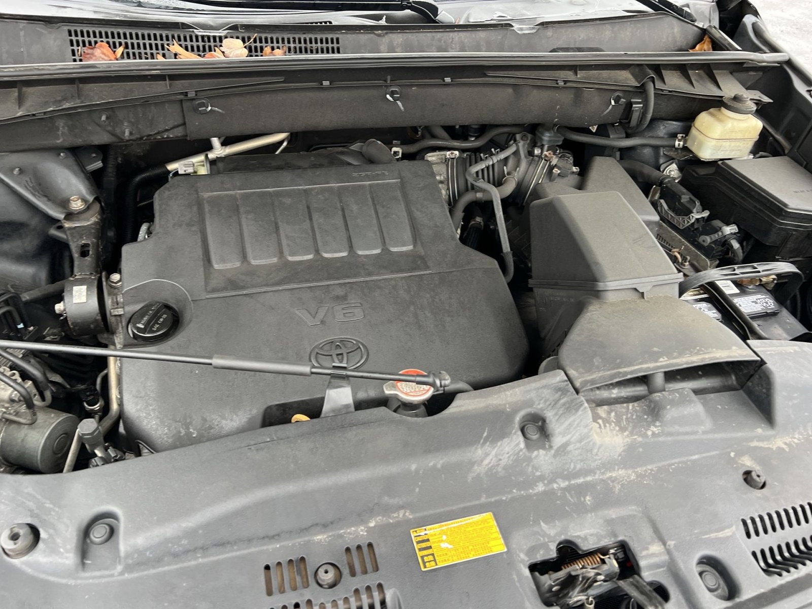 Used 2016 Toyota Highlander Limited w/ Driver Technology Package image 29