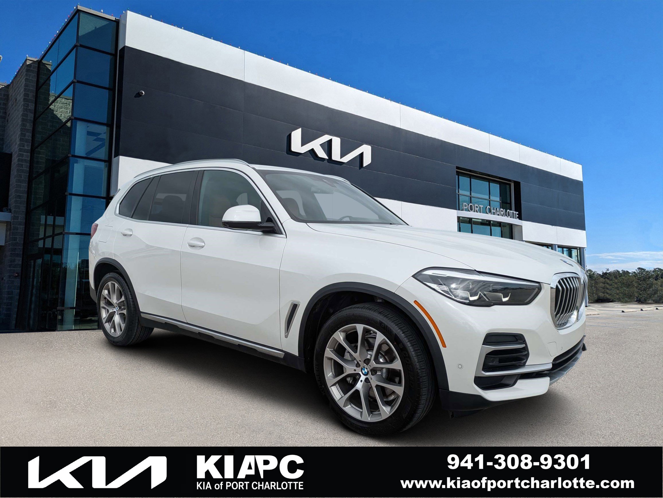 Used 2023 BMW X5 xDrive40i w/ Premium Package AWD/4WD image 1