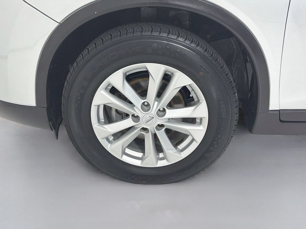 Used 2015 Nissan Rogue SV w/ SV Premium Package AWD/4WD image 29