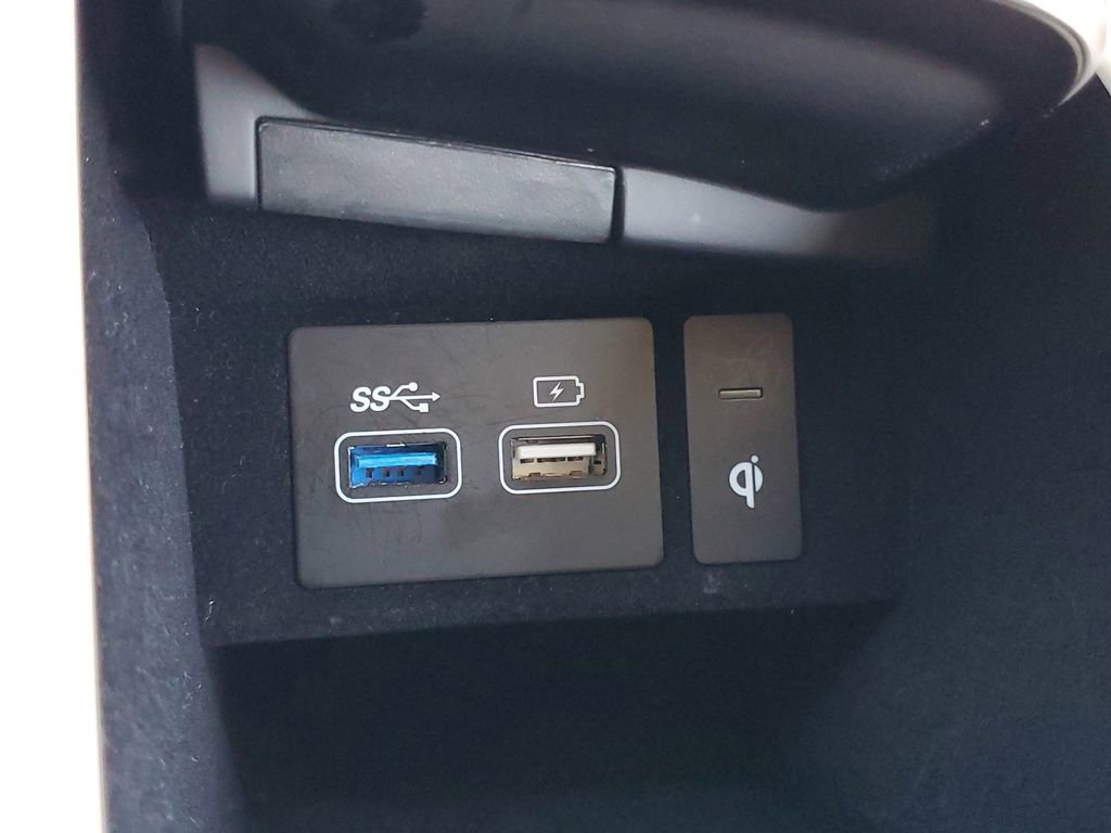 Used 2023 Genesis GV70 2.5T w/ Select Package image 24