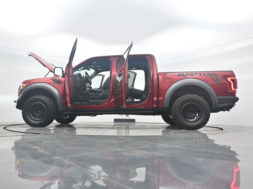 Used 2018 Ford F150 Raptor w/ Equipment Group 802A Luxury image 43