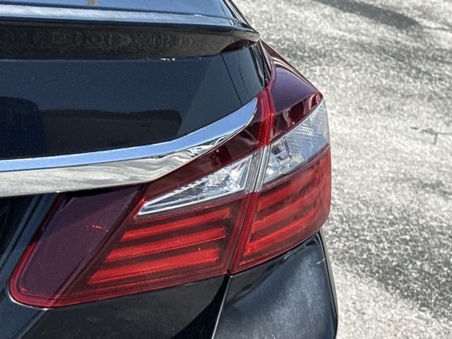 Used 2016 Honda Accord EX-L image 16