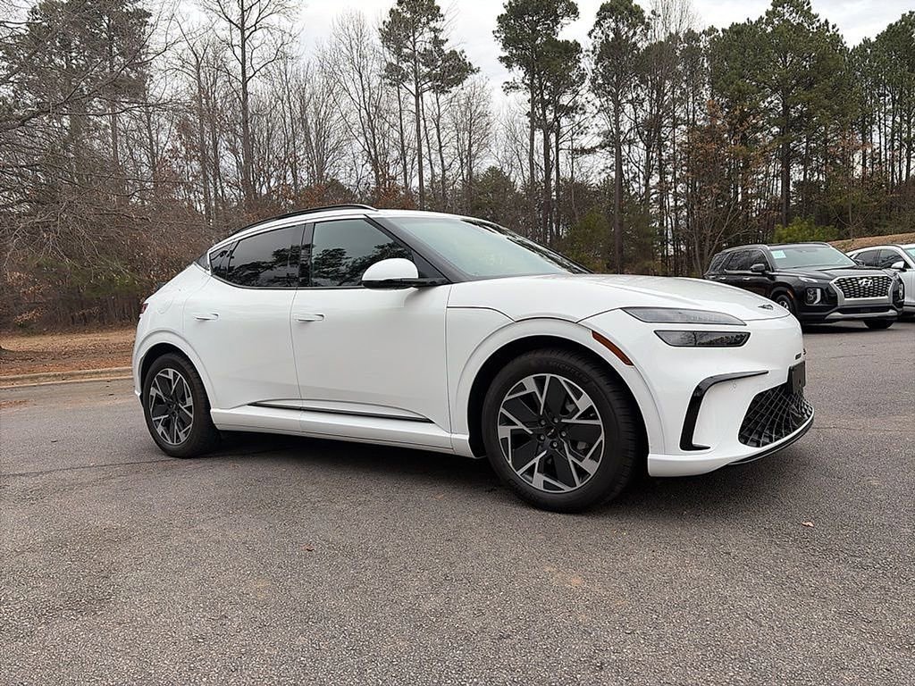 Used 2026 Genesis GV60 RWD image 3