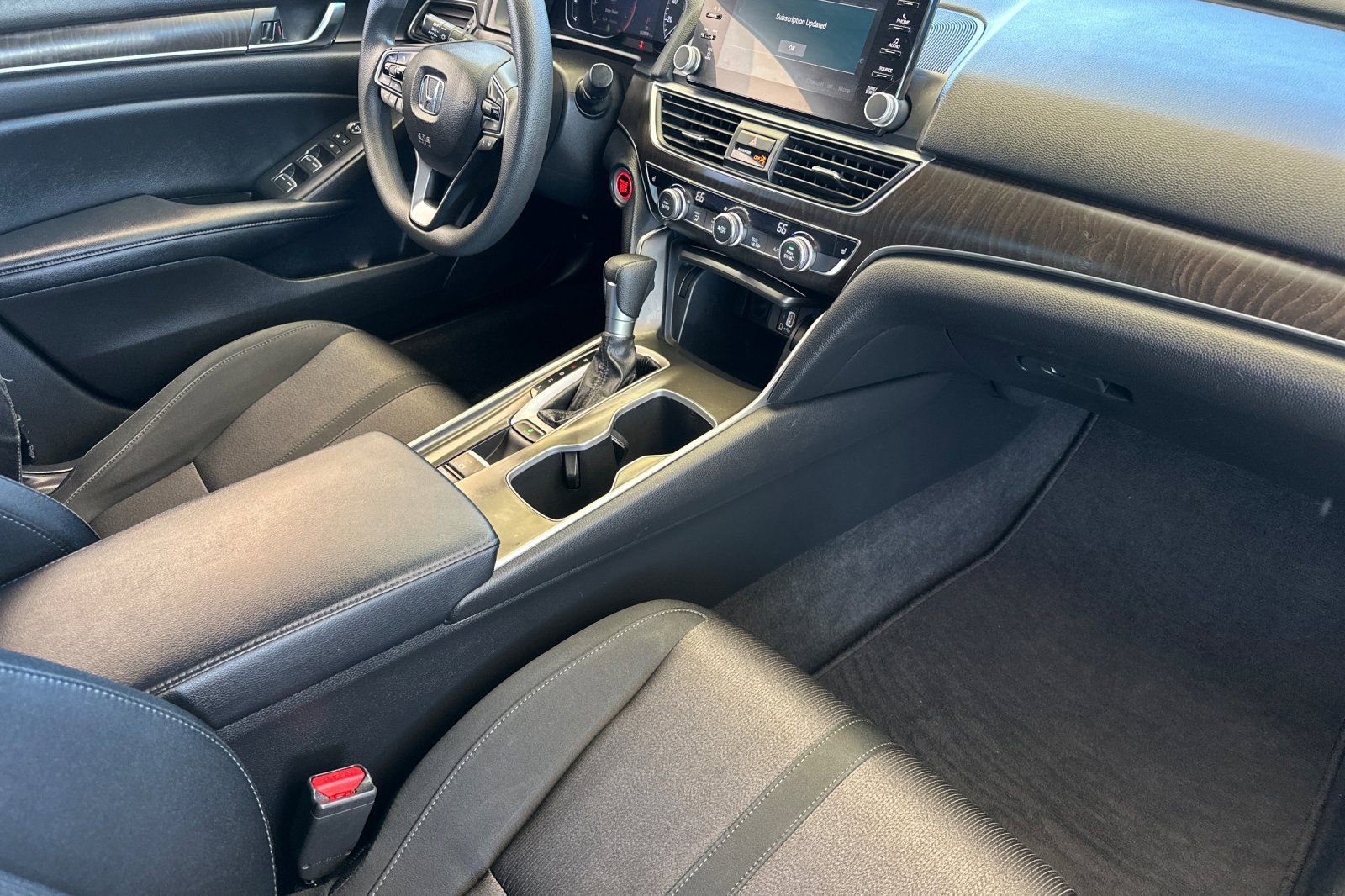 Used 2018 Honda Accord EX image 15