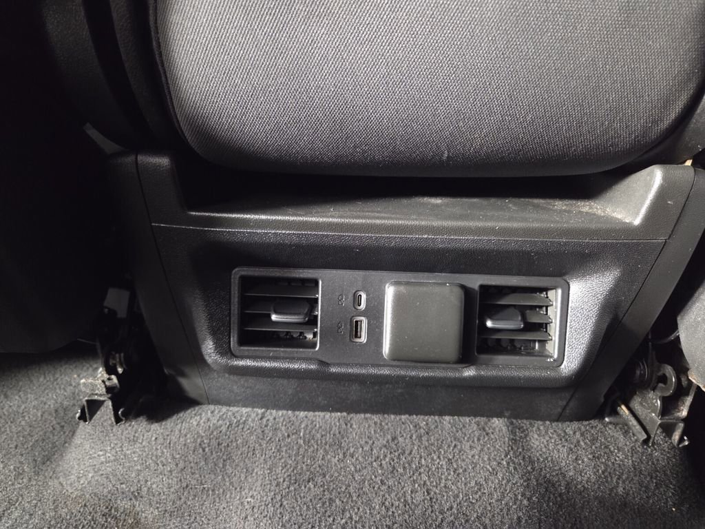 Used 2023 GMC Sierra 1500 Elevation image 27