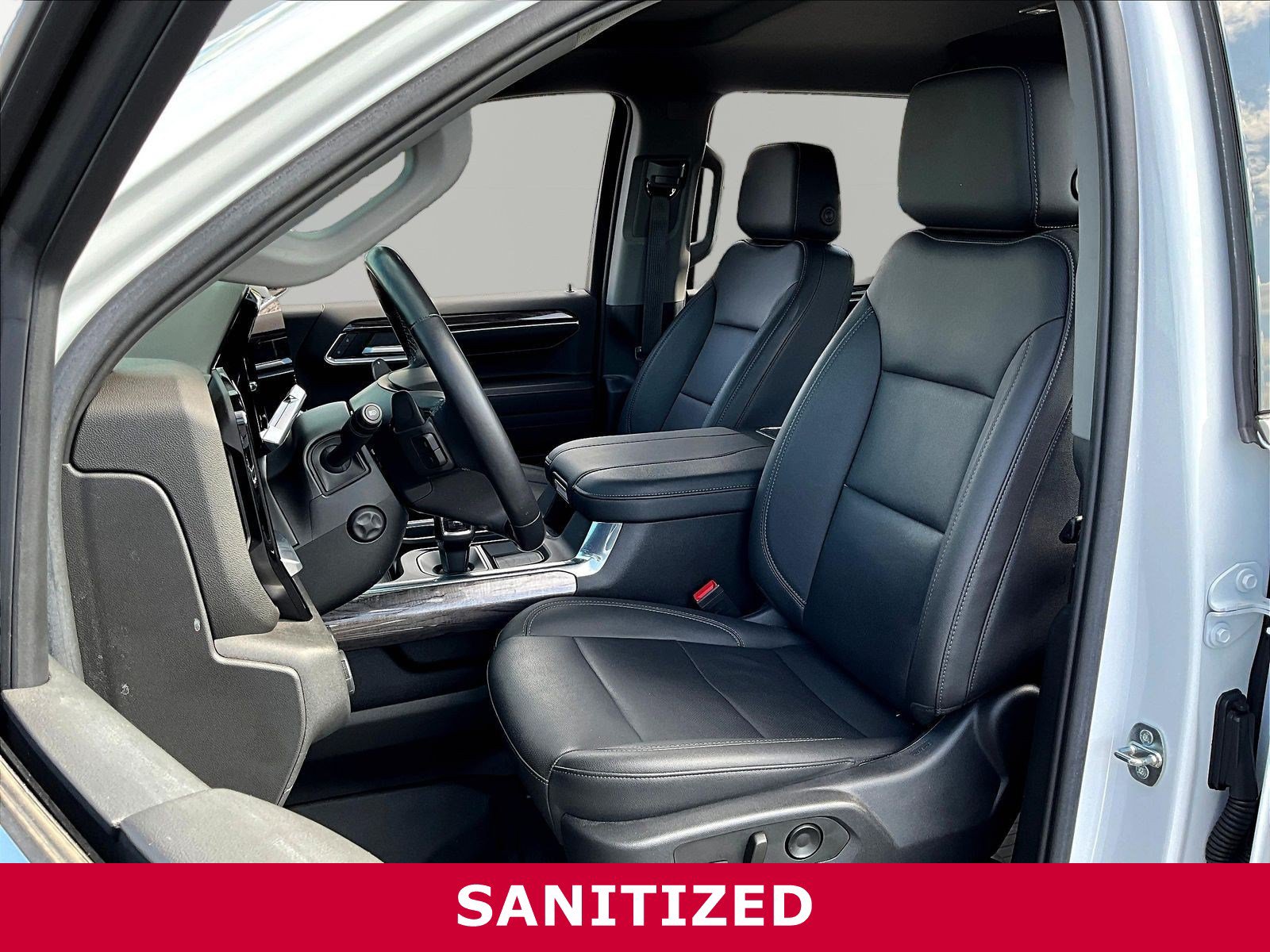 Used 2023 Chevrolet Silverado 1500 LTZ AWD/4WD image 21