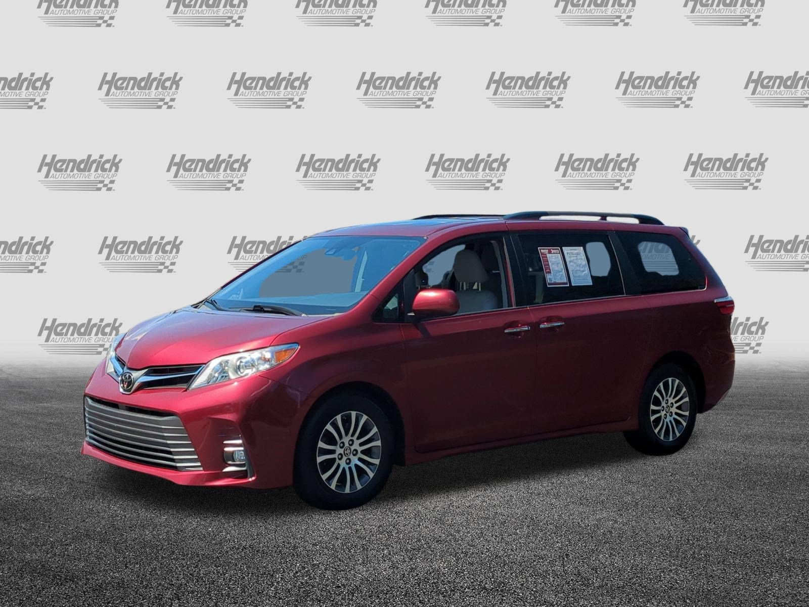 Used 2020 Toyota Sienna XLE FWD image 5