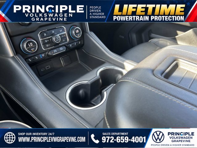 Used 2023 Chevrolet Suburban Premier AWD/4WD image 22