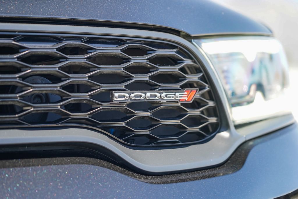 Used 2023 Dodge Durango GT image 3