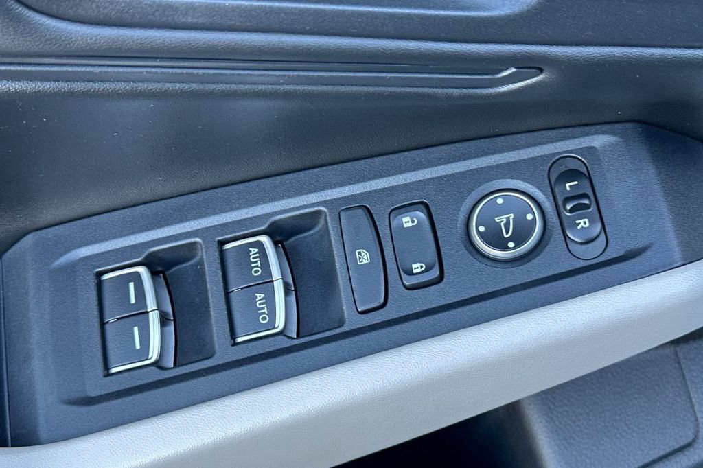 Used 2023 Honda Accord EX image 12