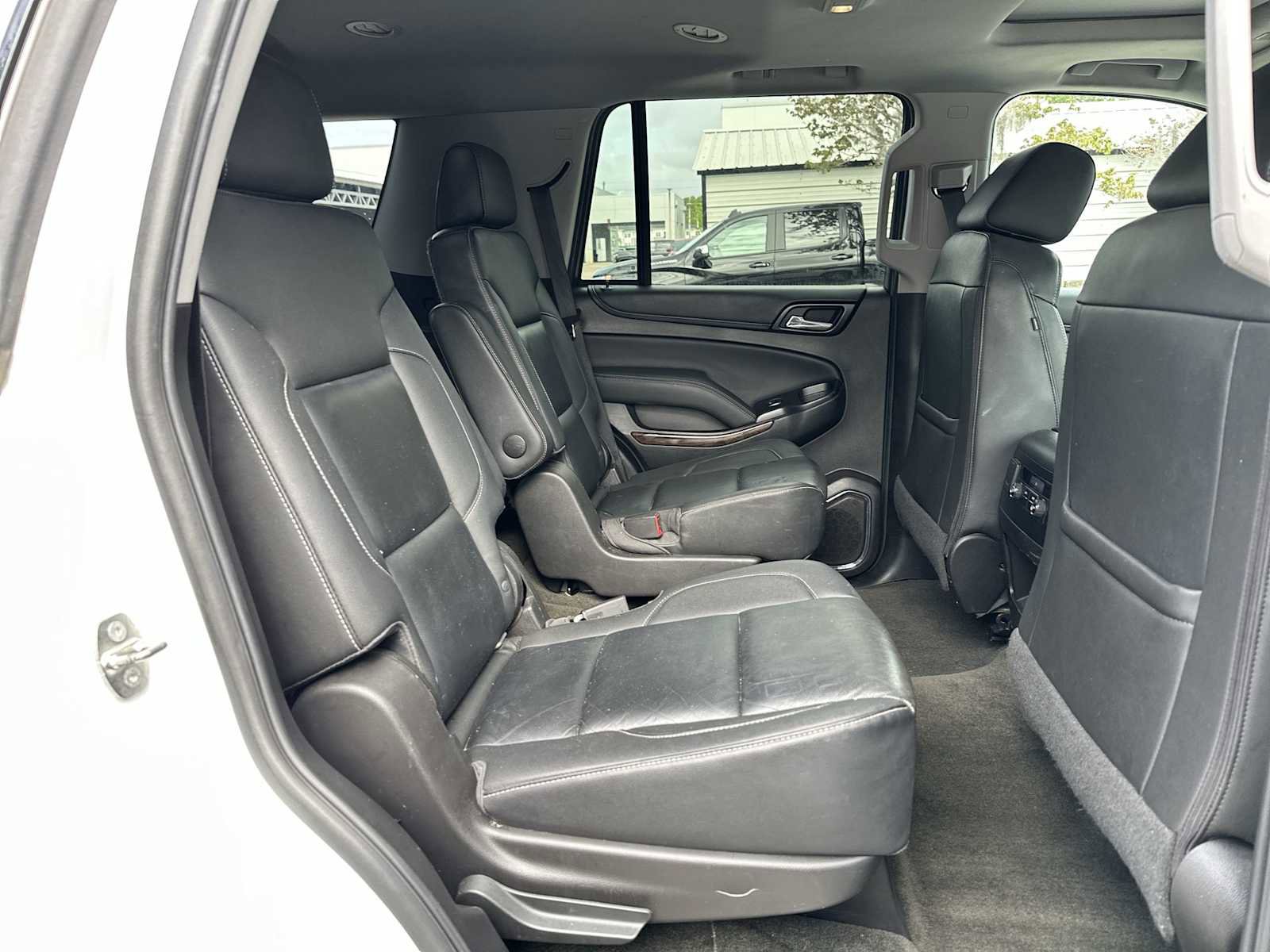 Used 2018 Chevrolet Tahoe LT AWD/4WD image 19