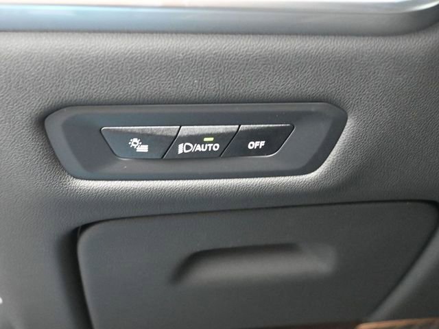 New 2026 BMW X5 sDrive40i image 21