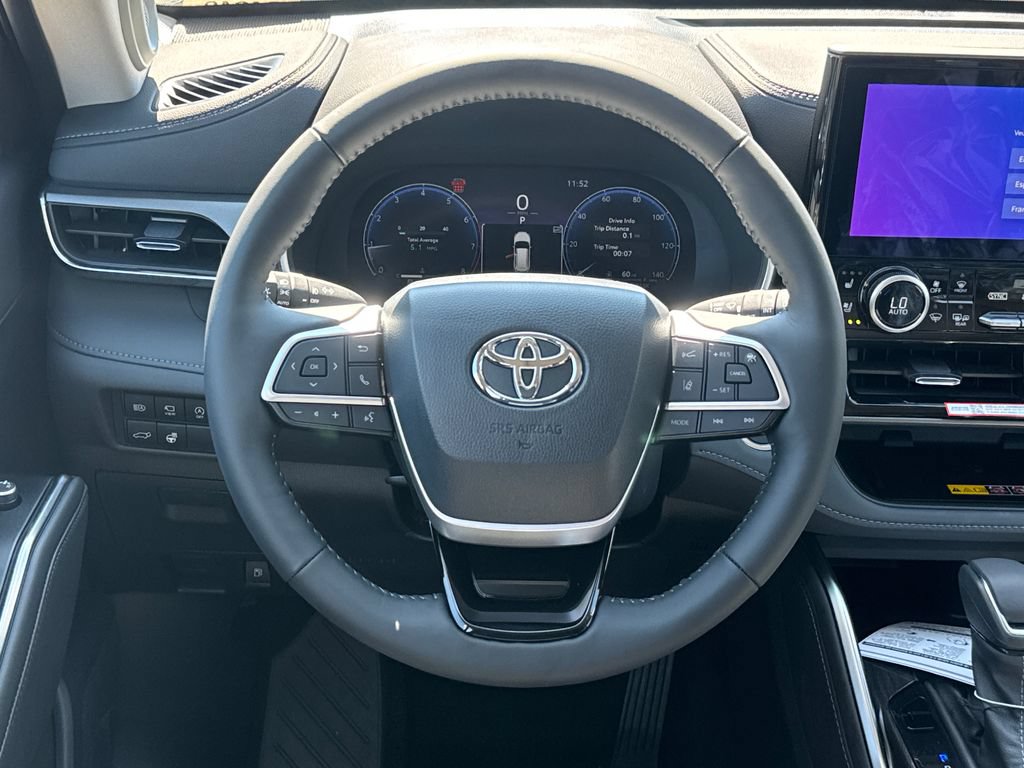 New 2026 Toyota Highlander Limited AWD/4WD image 12