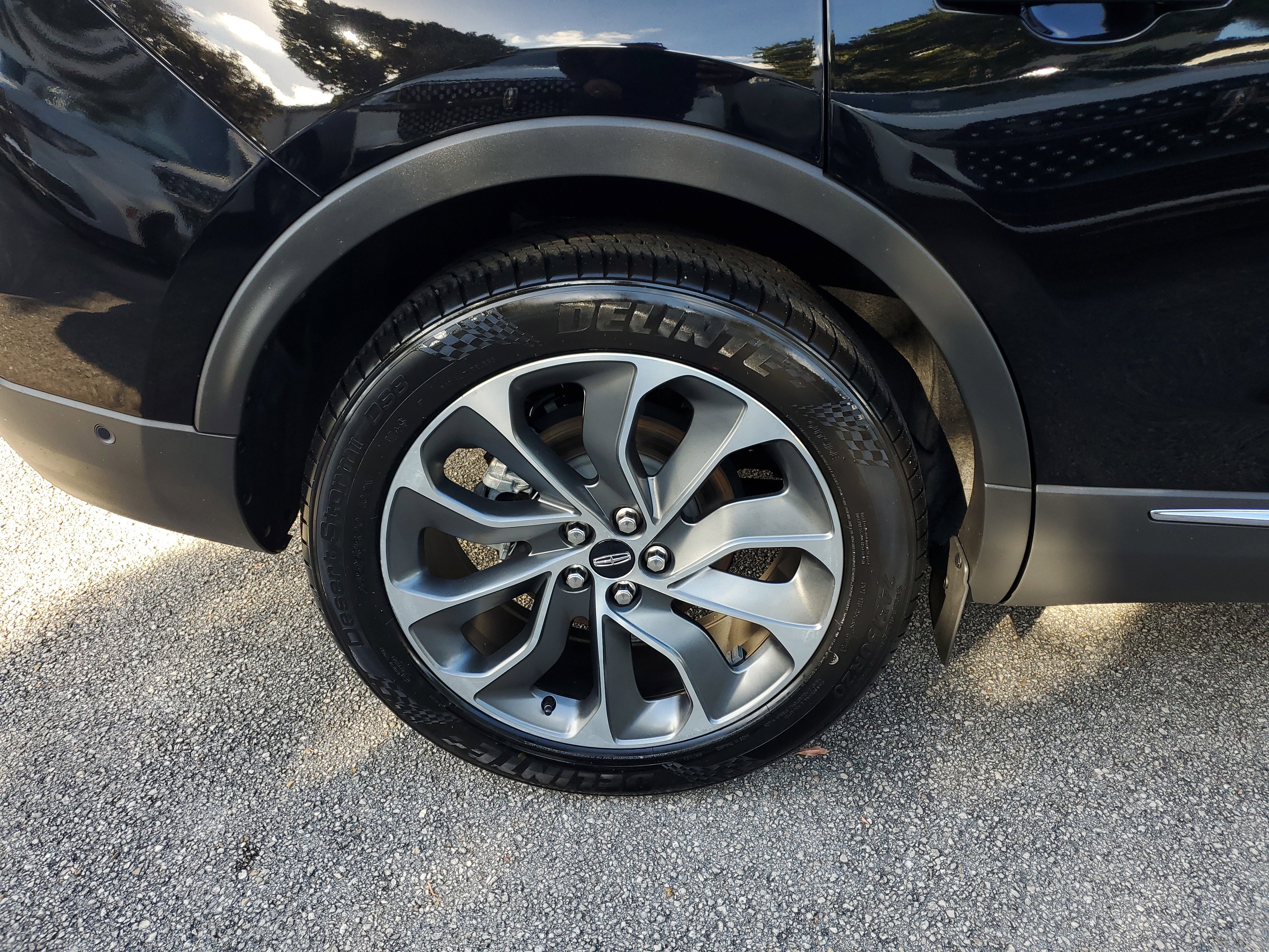 Certified 2022 Lincoln Nautilus Reserve w/ Equipment Group 201A image 7