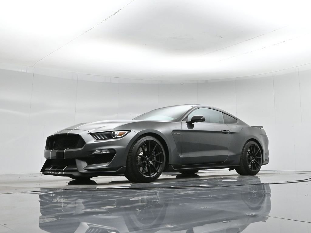 Used 2016 Ford Mustang Shelby GT350 w/ Technology Package image 43