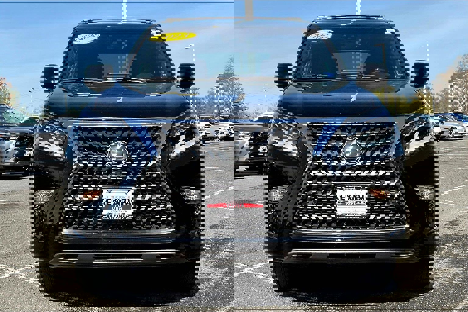 Used 2023 Lexus GX 460 Premium w/ Premium Plus Package image 3