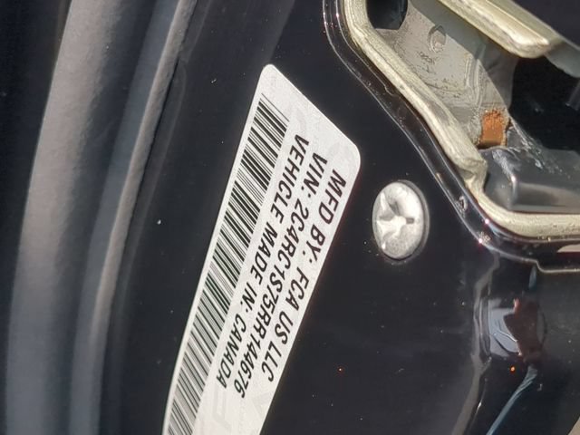 Used 2024 Chrysler Pacifica Limited FWD image 33