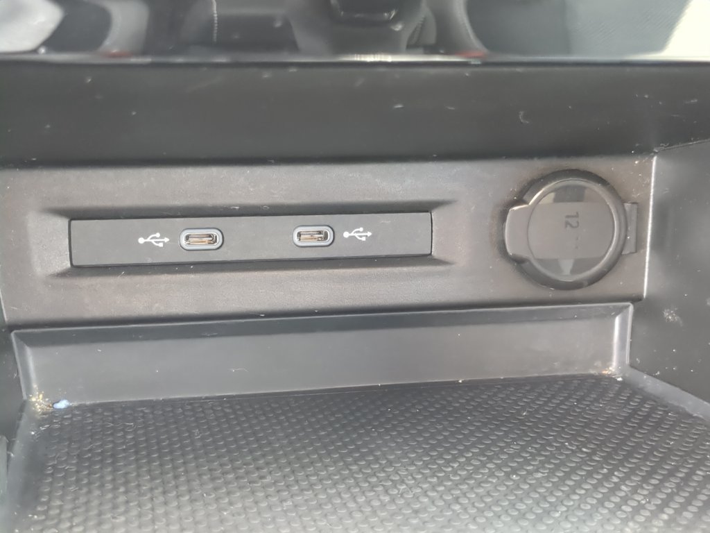 Certified 2023 Volkswagen Taos S FWD image 21