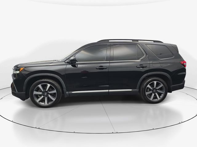 Used 2023 Honda Pilot Touring image 6