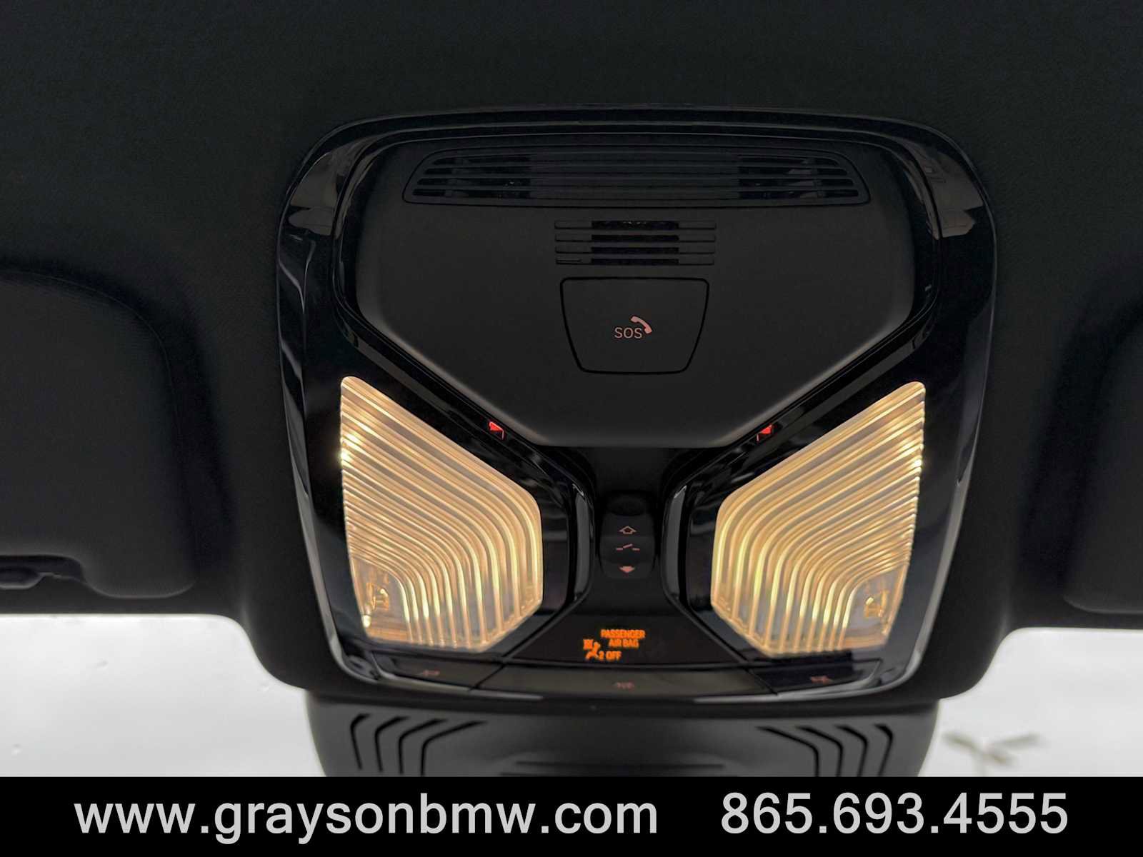 Used 2025 BMW X4 M40i w/ Premium Package image 27