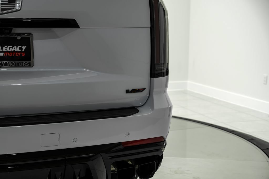 Used 2026 Cadillac Escalade V w/ LPO, ONYX Package AWD/4WD image 59