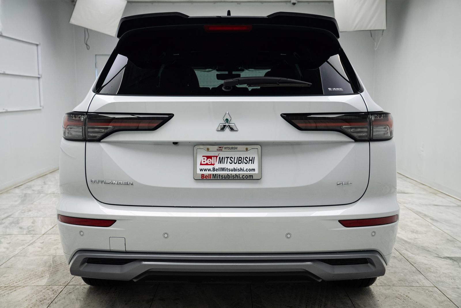 Used 2025 Mitsubishi Outlander ES AWD/4WD image 8