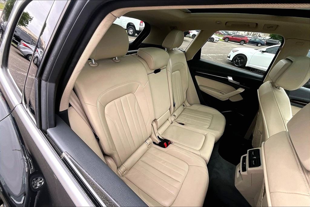 Used 2019 Audi Q5 2.0T Premium AWD/4WD image 36