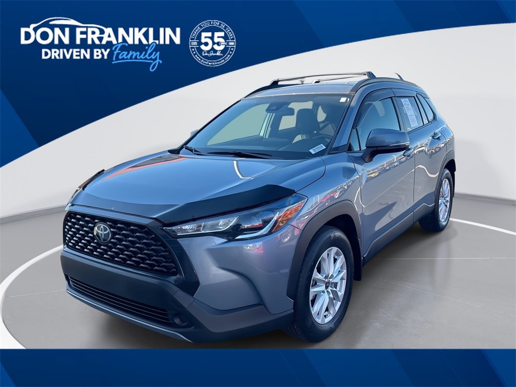Used 2022 Toyota Corolla Cross LE image 1