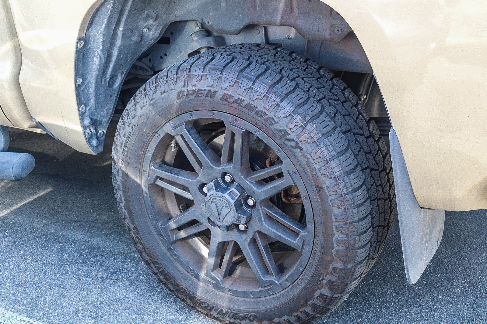 Used 2019 Toyota Tundra SR5 w/ SR5 Upgrade Package image 10