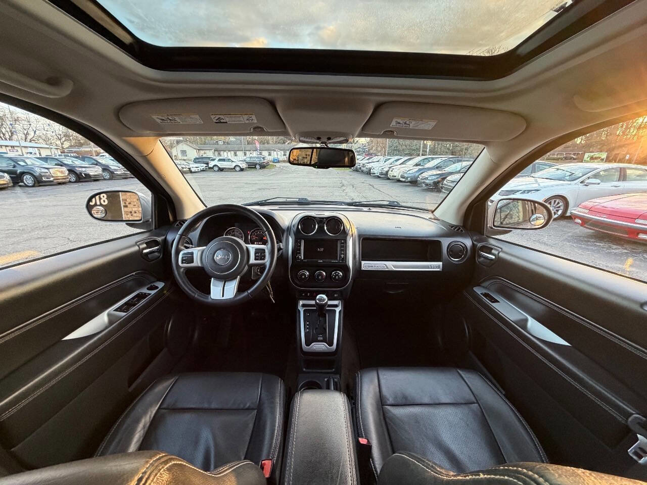 Used 2017 Jeep Compass High Altitude FWD image 18