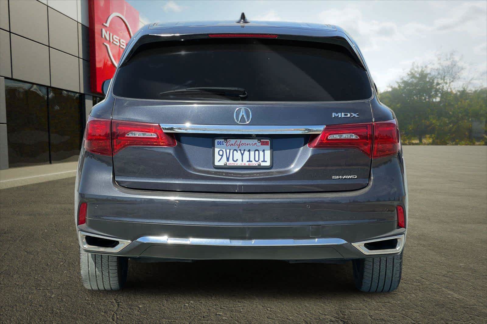Used 2019 Acura MDX w/ Technology Package AWD/4WD image 8