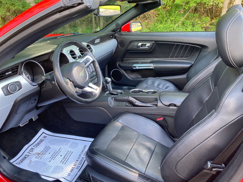Used 2015 Ford Mustang Premium RWD image 12