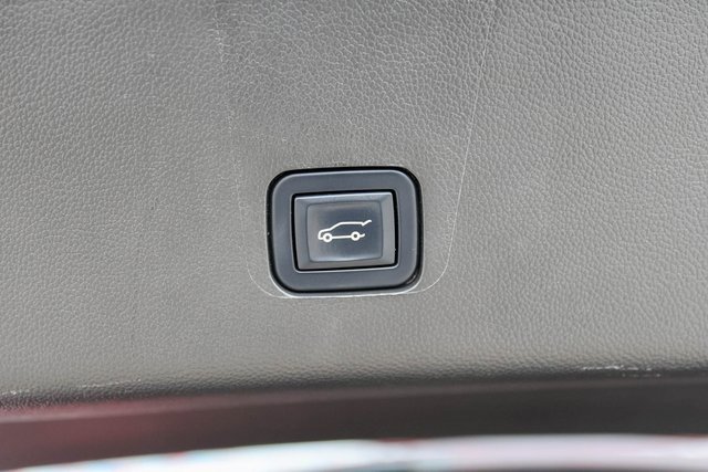 Used 2022 Chevrolet Traverse RS image 10