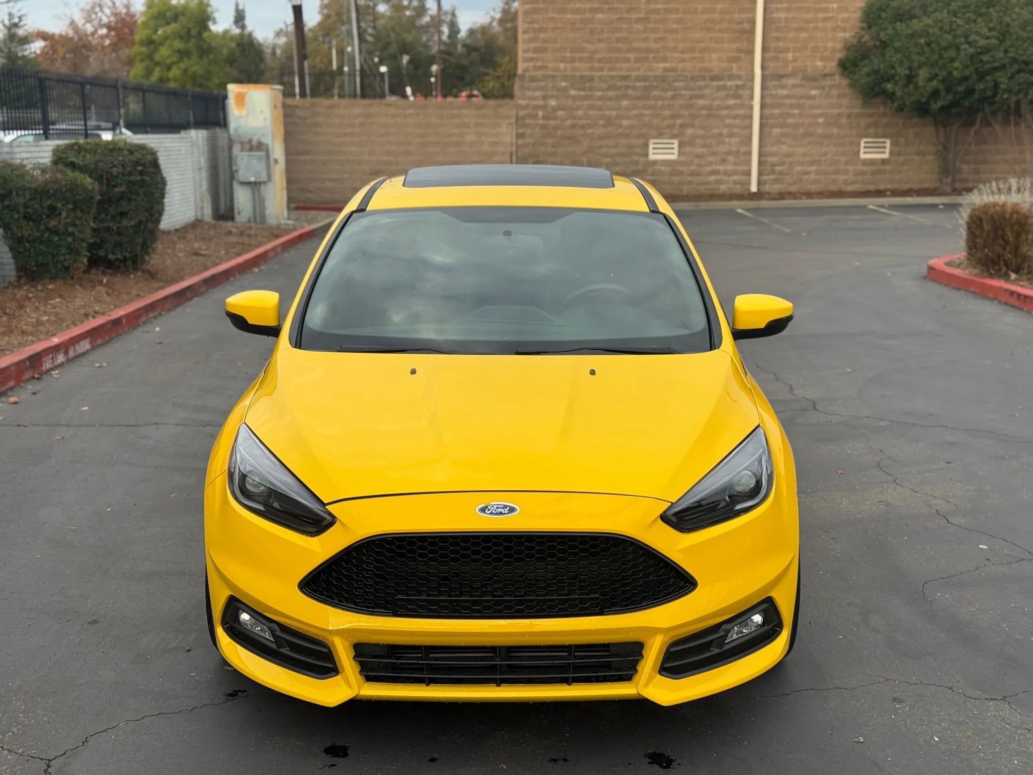 Used 2018 Ford Focus ST w/ Equipment Group 402A FWD image 9