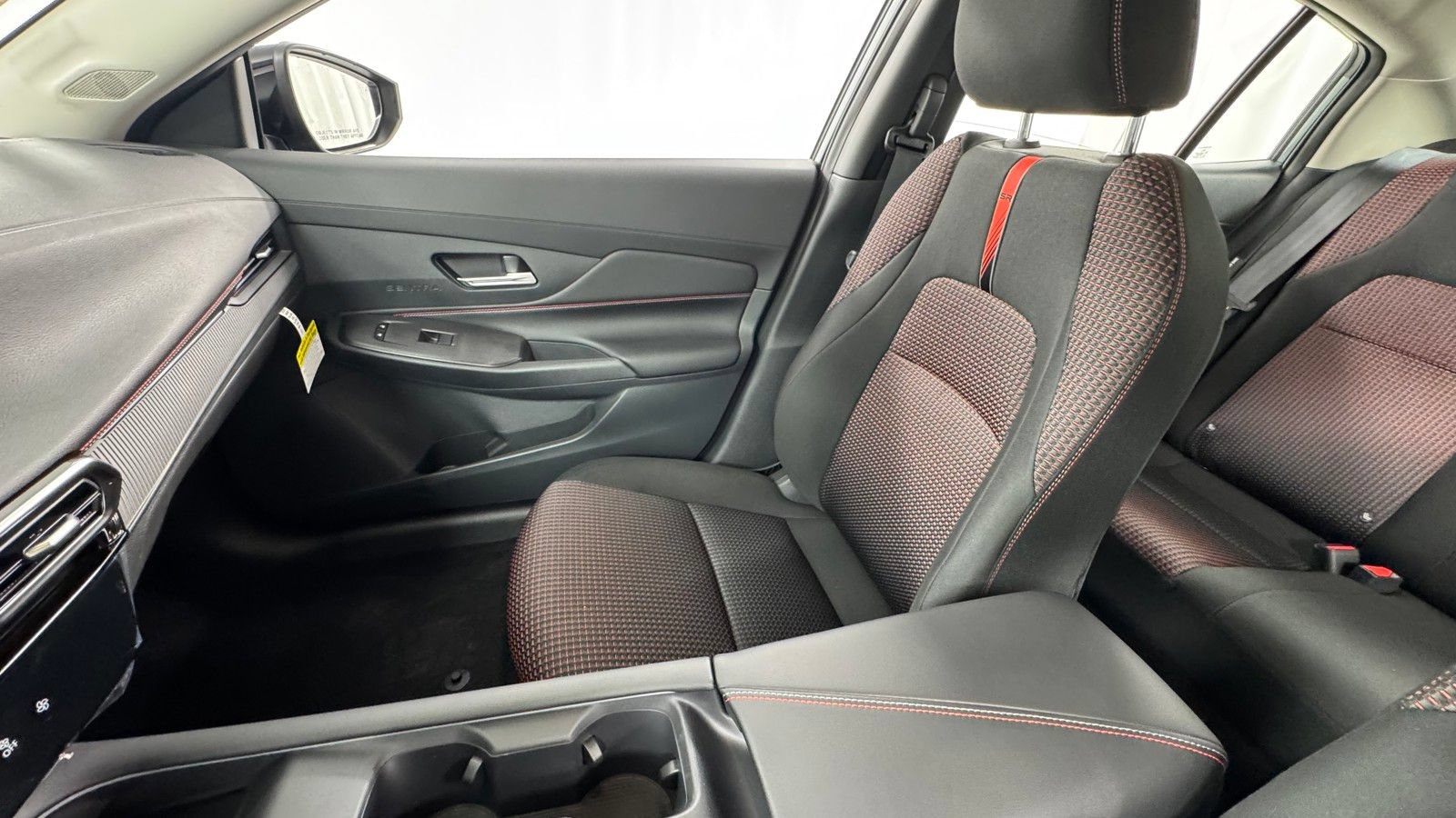 New 2026 Nissan Sentra SR w/ Floor Mat Package FWD image 13