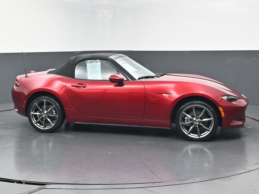 Used 2021 MAZDA MX-5 Miata Grand Touring RWD image 6