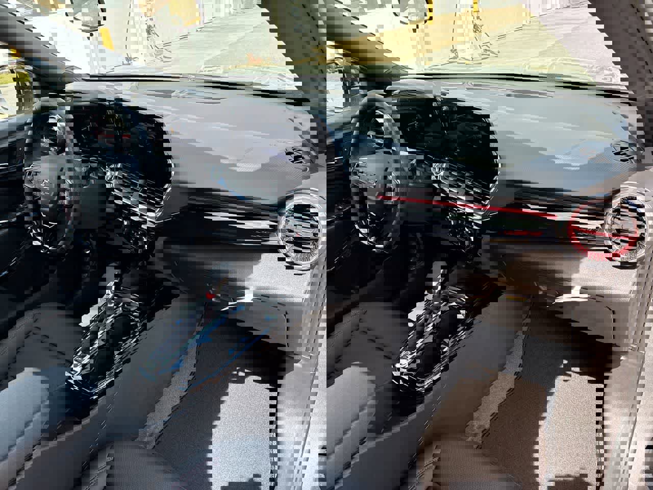 New 2026 Chevrolet Trax RS w/ Sunroof Package image 28