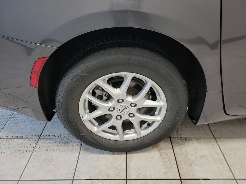 Used 2023 Chrysler Voyager LX FWD image 52