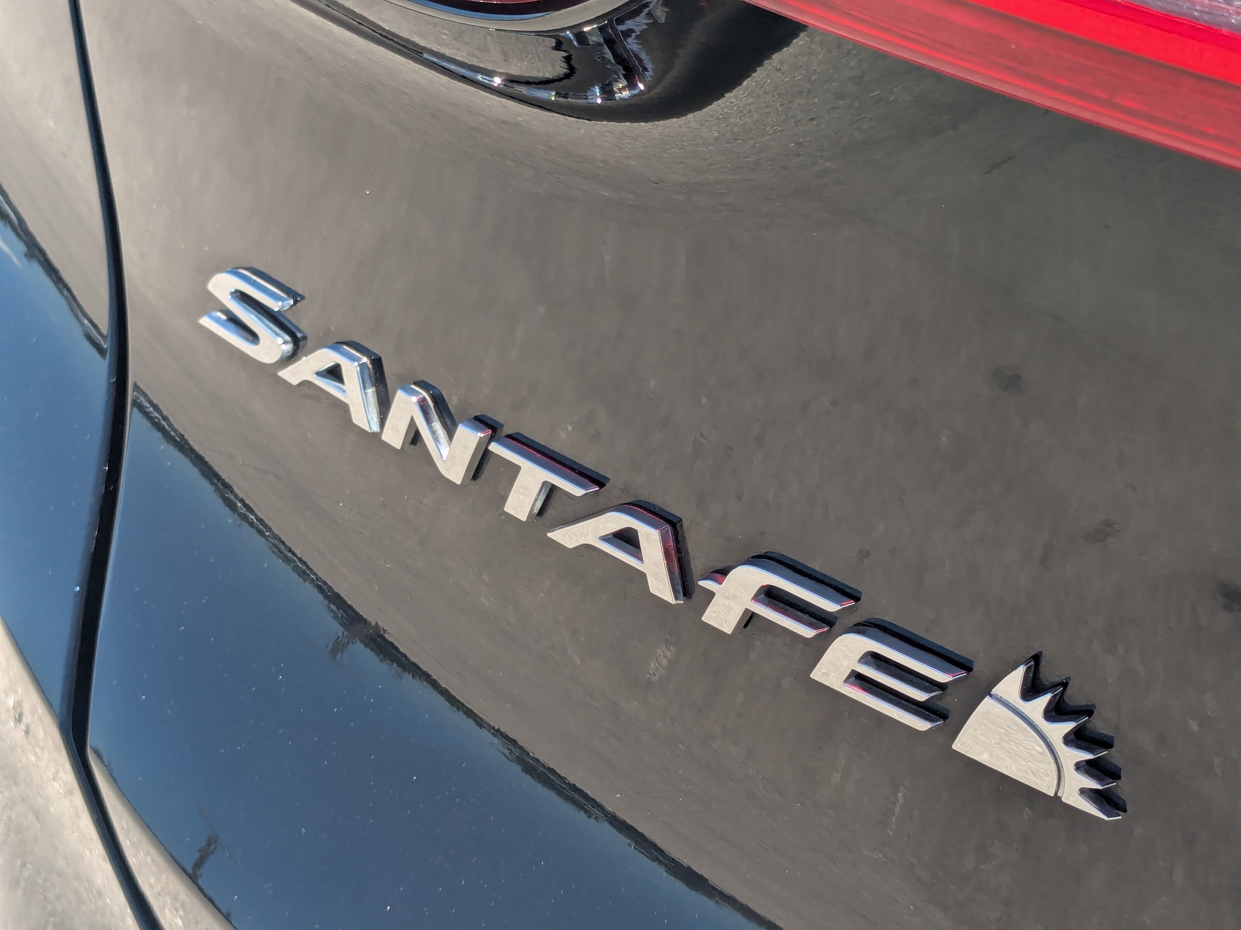 Used 2022 Hyundai Santa Fe Limited AWD/4WD image 14
