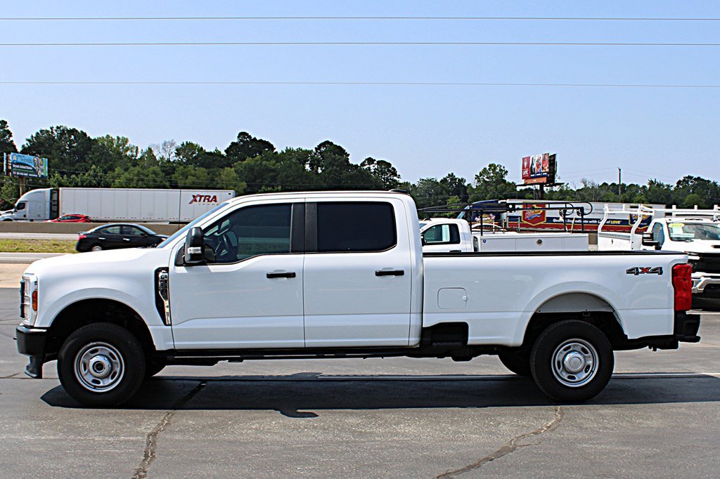 Used 2025 Ford F350 XL AWD/4WD image 6