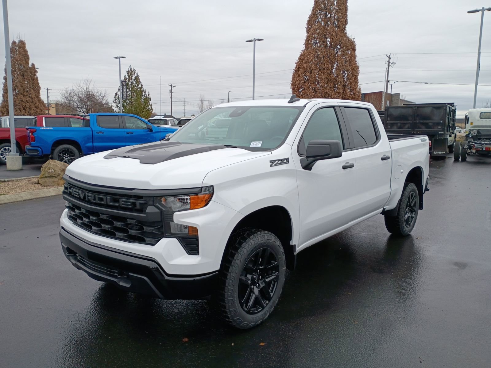 New 2026 Chevrolet Silverado 1500 Custom Trail Boss w/ Dark Appearance Package image 16