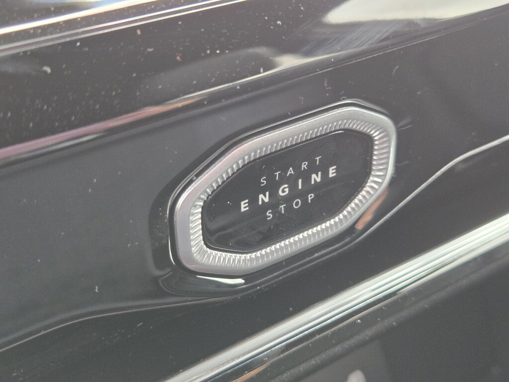 New 2027 Jeep Grand Cherokee Altitude AWD/4WD image 23