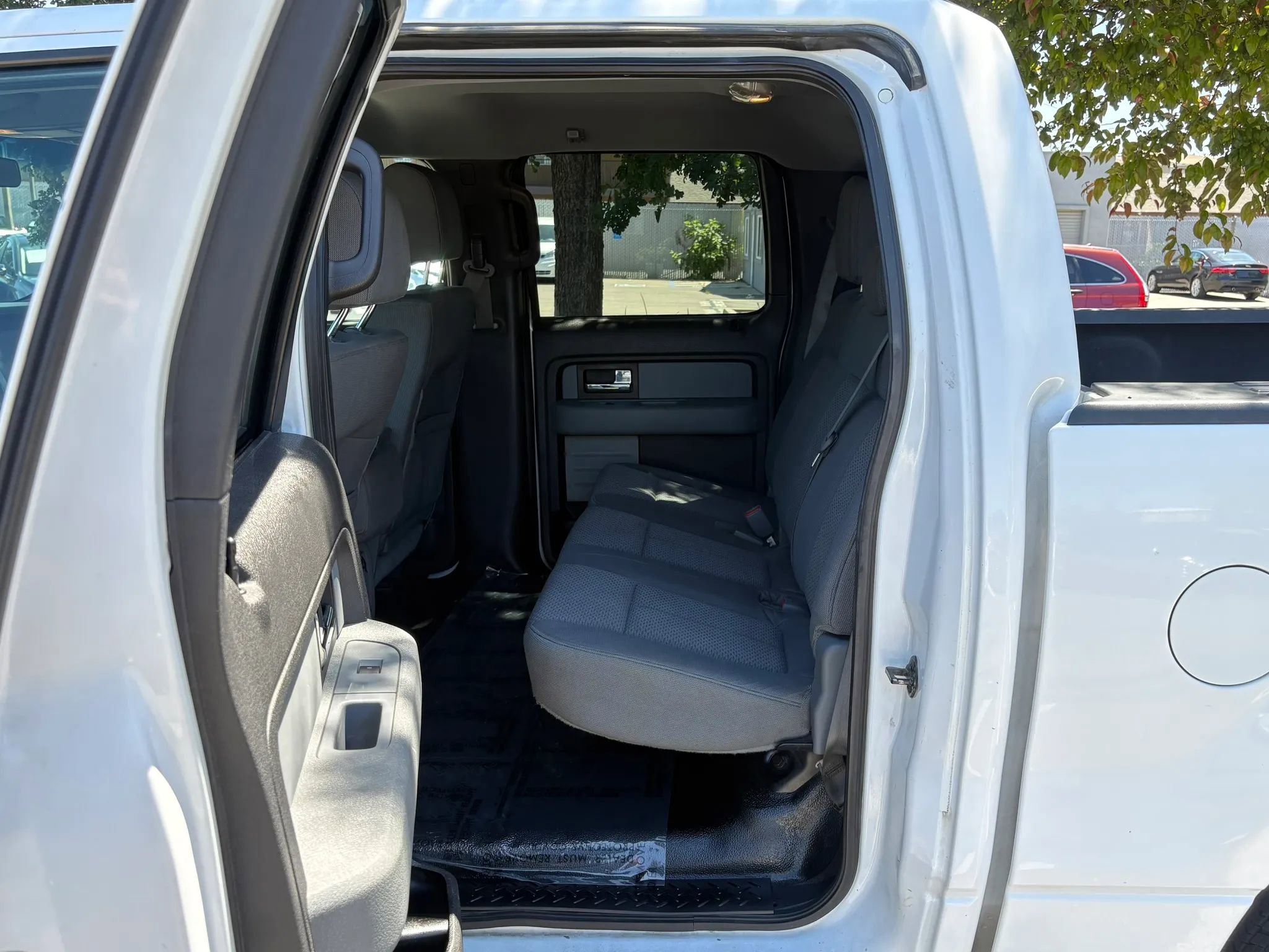 Used 2014 Ford F150 XLT w/ Trailer Tow Package AWD/4WD image 11
