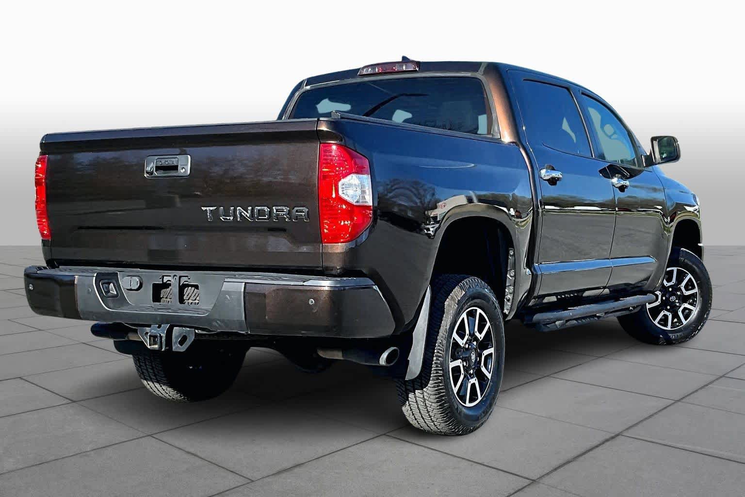Used 2020 Toyota Tundra Limited w/ Limited Premium Package AWD/4WD image 13