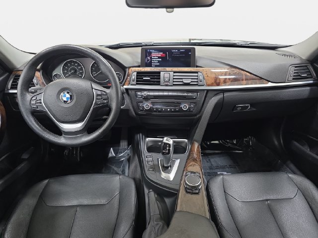 Used 2015 BMW 328i xDrive Sedan AWD/4WD image 10
