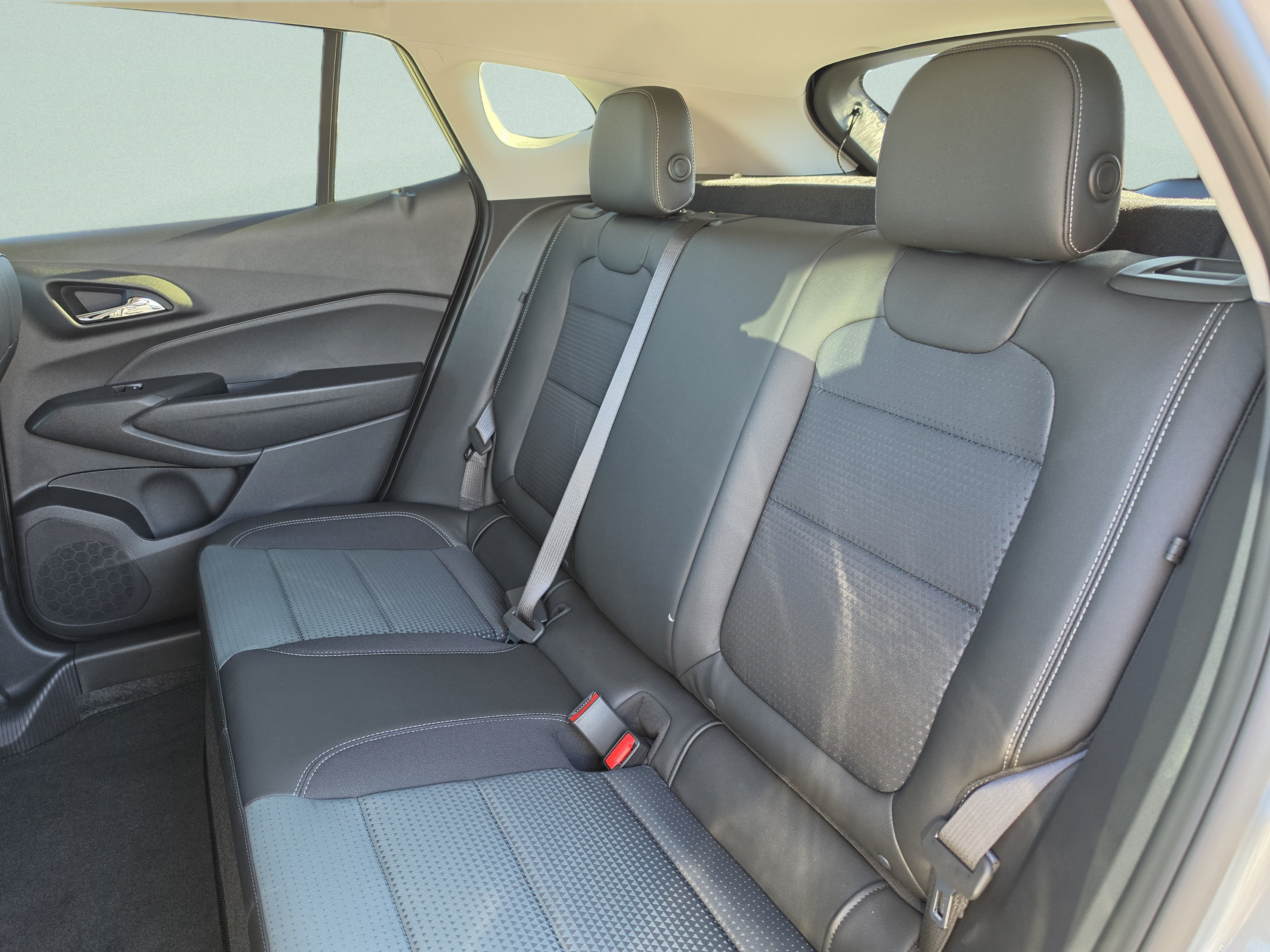 New 2026 Chevrolet Trax LT w/ Driver Confidence Package FWD image 22