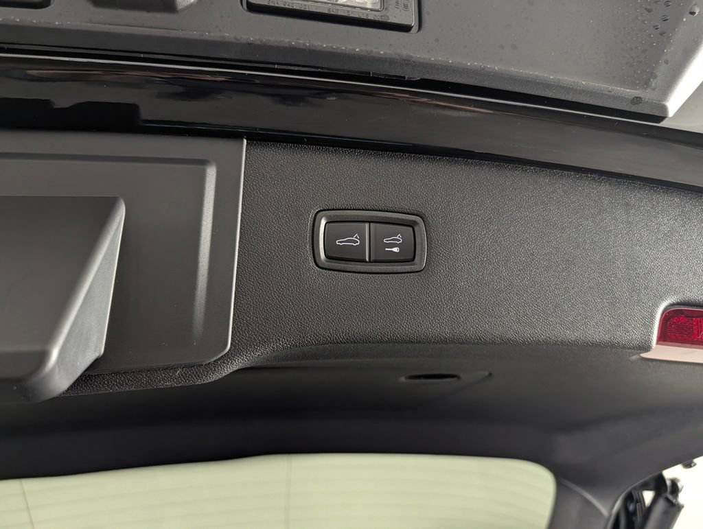 New 2026 Porsche Cayenne AWD/4WD image 18